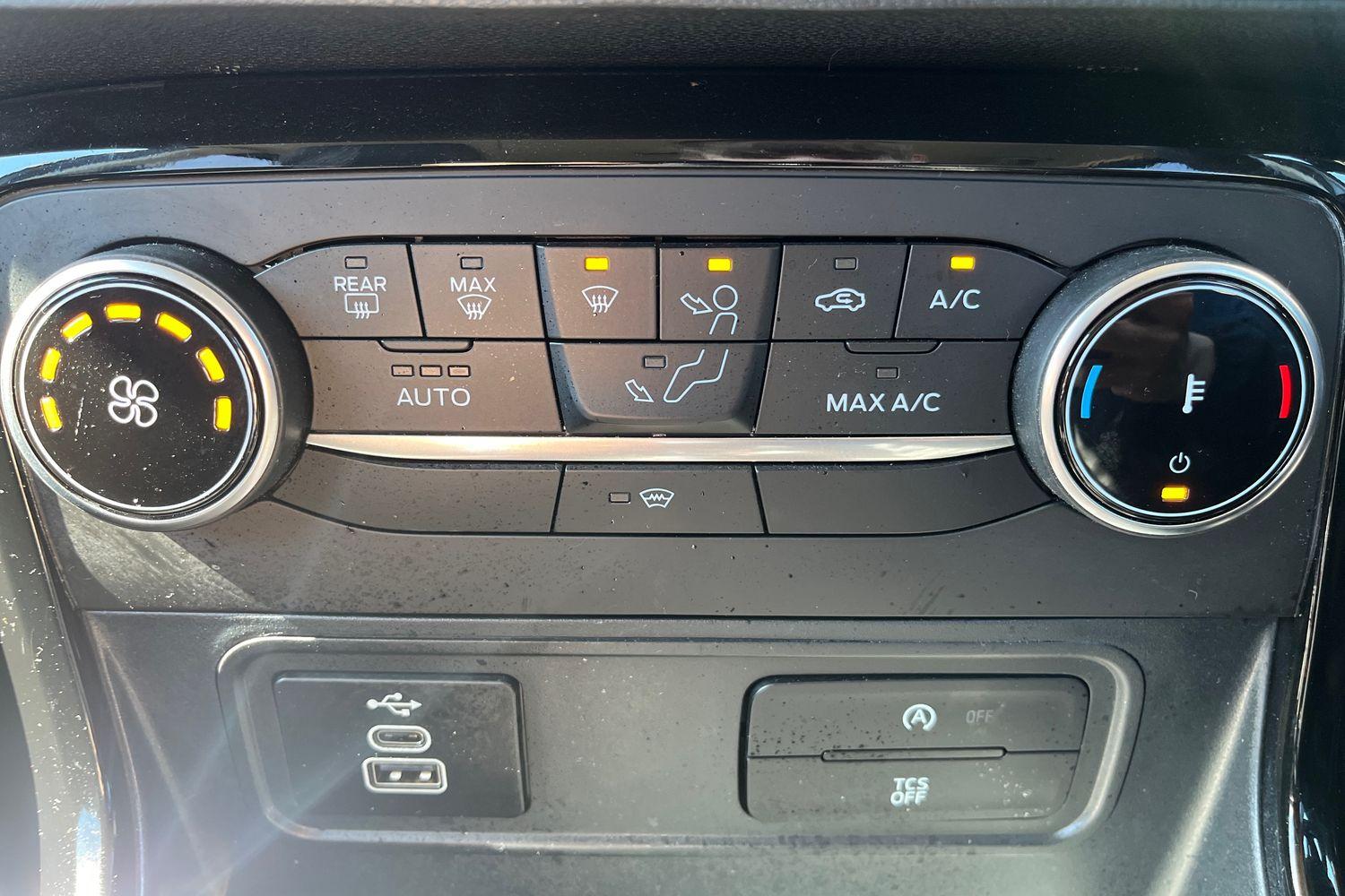 Ford ECOSPORT Photo 32