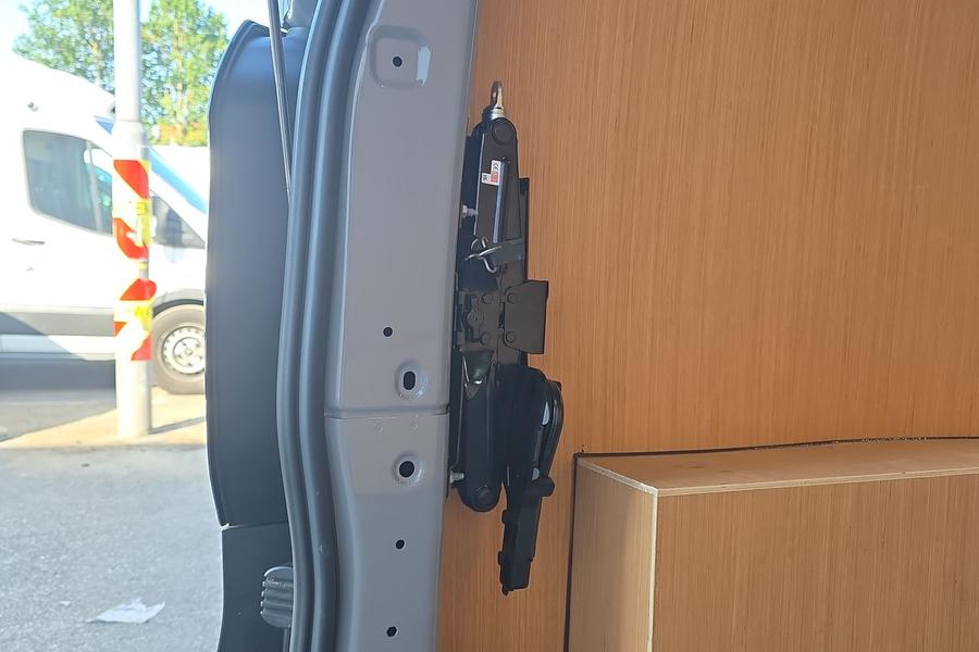 Ford TRANSIT CUSTOM Photo autoimg-000a9e2472a83d3e89131f7a18b5f24501198627.jpg