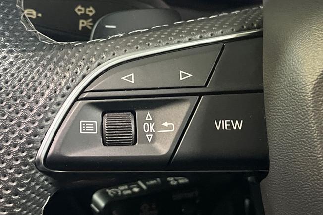 AUDI Sq8 Photo 16