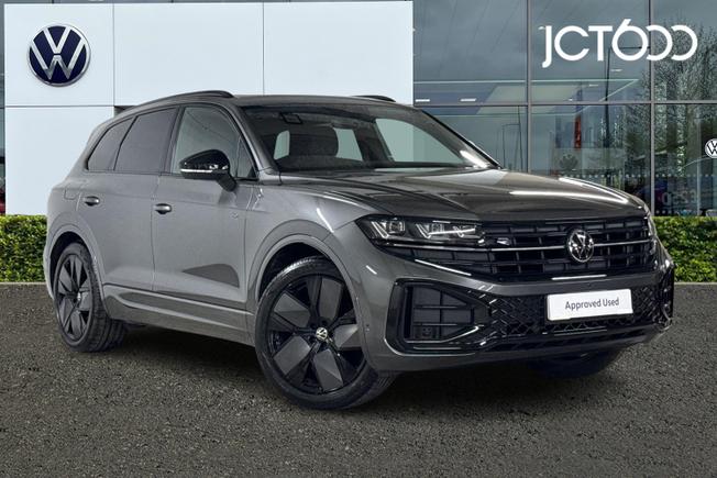 VOLKSWAGEN Touareg Photo 1