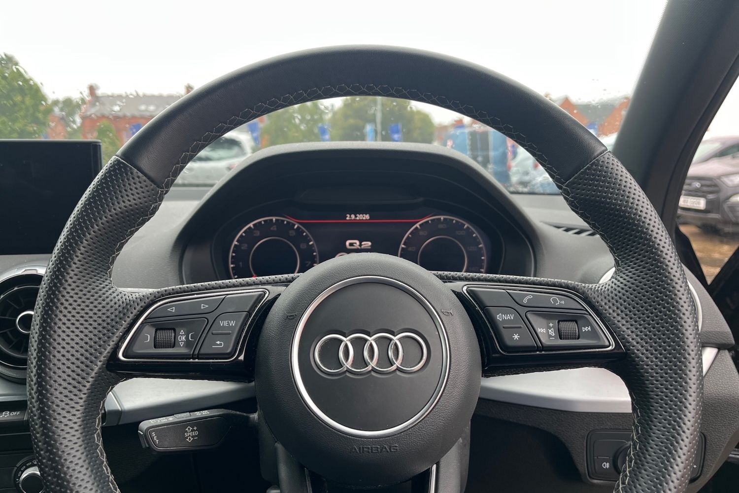 Audi Q2 Photo 11