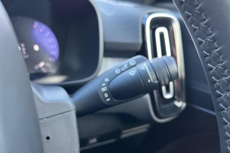 Volvo XC40 Photo autoimg-0010dbeb530055f4657f52021592b80e656fd7f1.jpg
