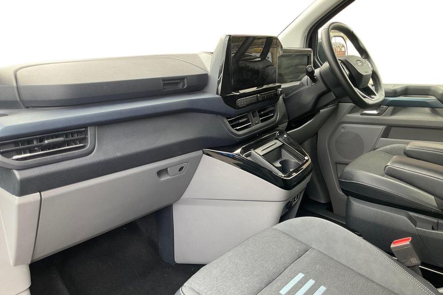 Ford Tourneo Custom Photo autoimg-0010ee3b85e4e5e5336393511bda9d18ff09af91.jpg