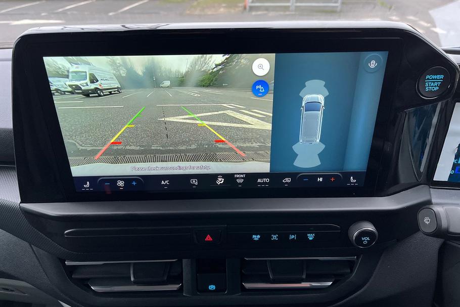 Used Ford TRANSIT CUSTOM YO25URE 29