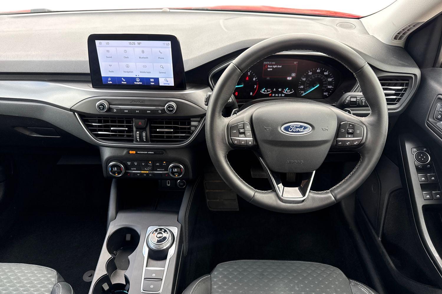 Ford FOCUS Photo 10