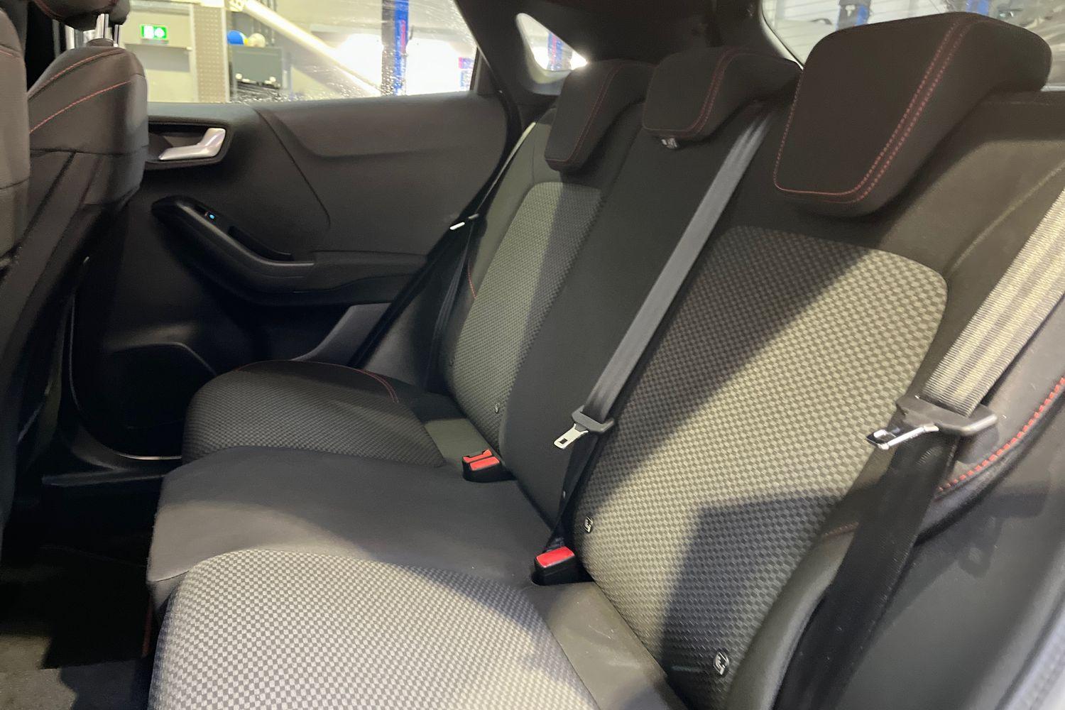 Ford PUMA Photo 19