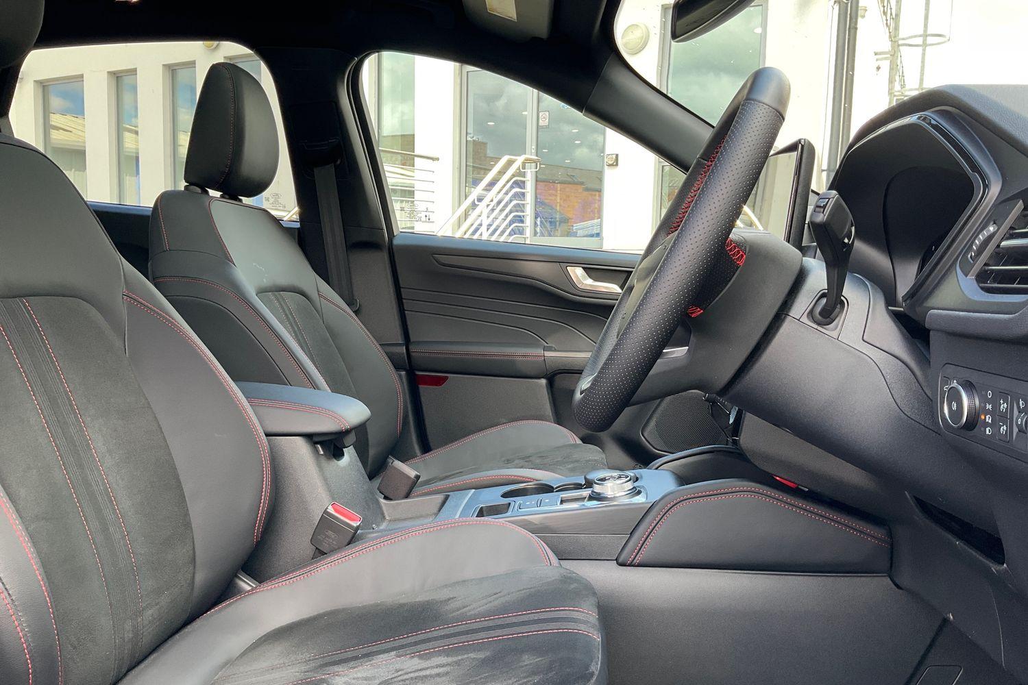 Ford KUGA Photo 16