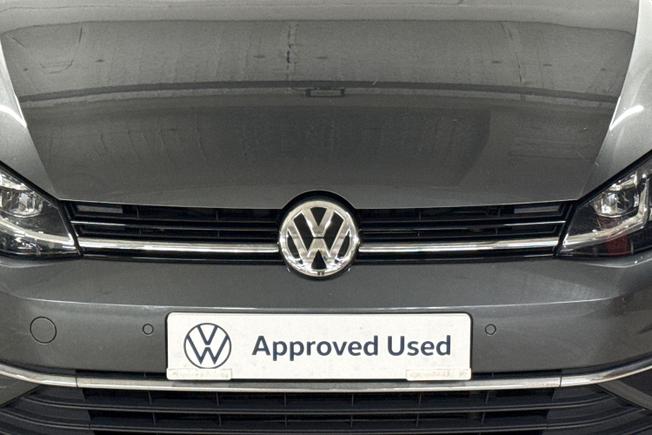 VOLKSWAGEN Golf Photo 29