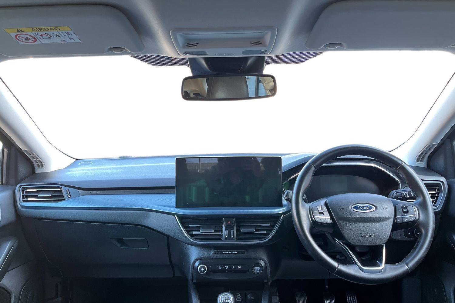 Ford FOCUS Photo 9