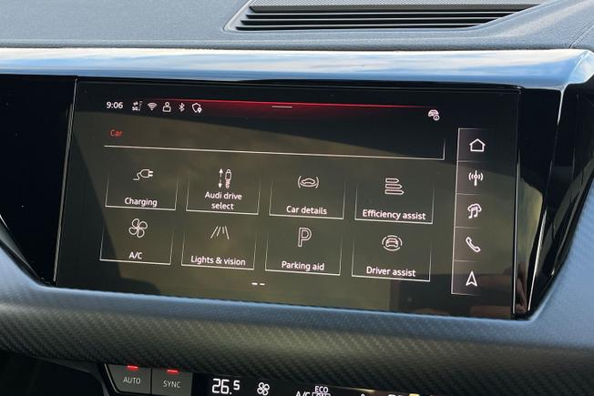 AUDI S e-tron GT Photo 44