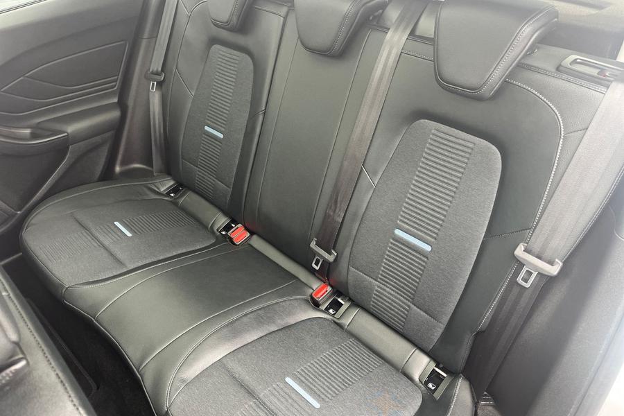Ford FOCUS Photo autoimg-0029922ab41cb51c3ee0602679ed3d6ca7870381.jpg