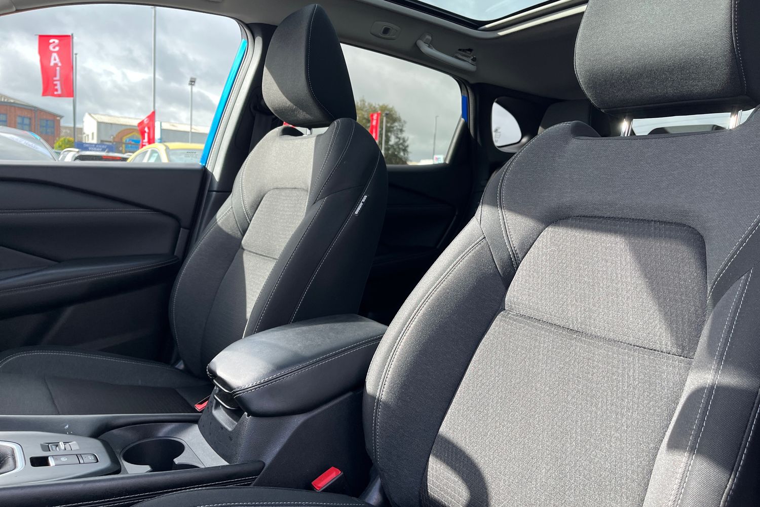 Nissan QASHQAI Photo 18