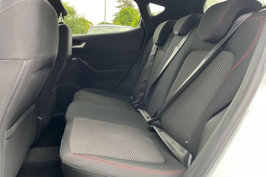 Ford Fiesta Photo autoimg-002c7b39945bcbce1810b9234a18fbb315d5094f.jpg