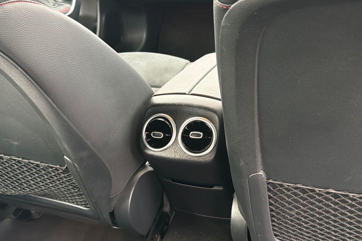 Mercedes-Benz A CLASS Photo 25