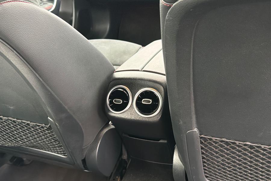 Mercedes-Benz A CLASS Photo autoimg-003202528ba2a9dba0a37c092abd00386a74db1f.jpg