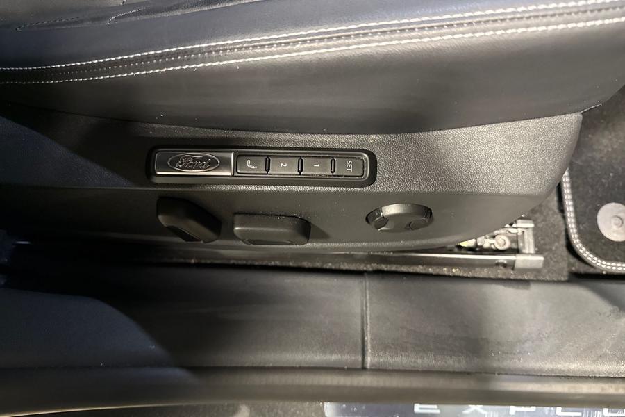 Ford Explorer Photo autoimg-003257058ef79c9e5721deb6a092fd1a3b1c604e.jpg
