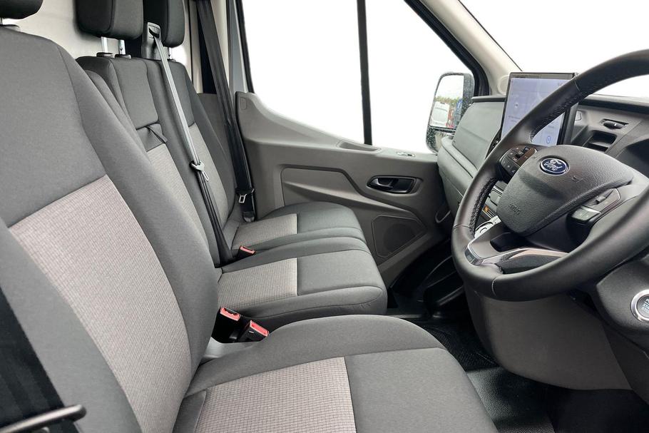 Used FORD E-TRANSIT YO25JUU 11