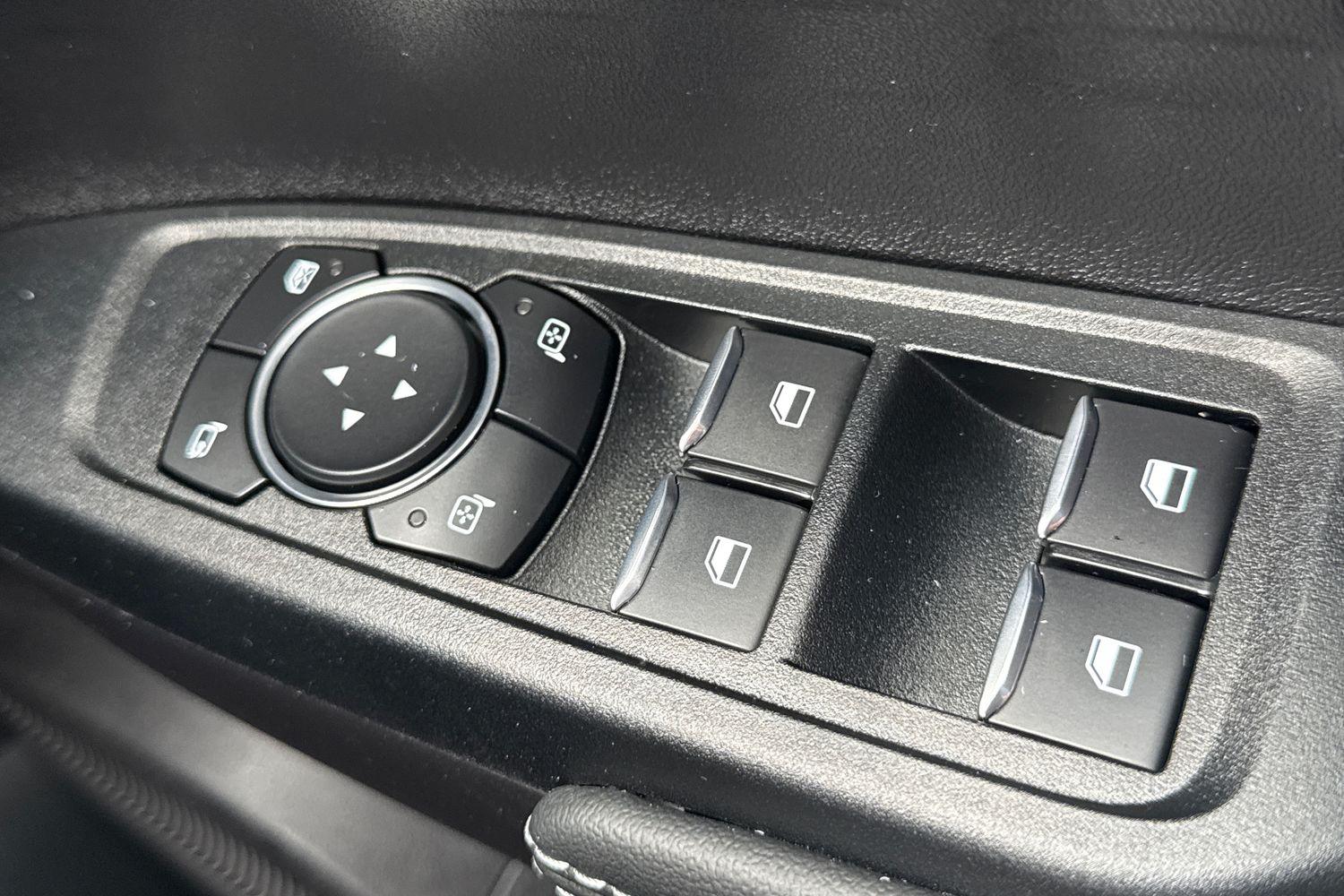 Ford RANGER Photo 34