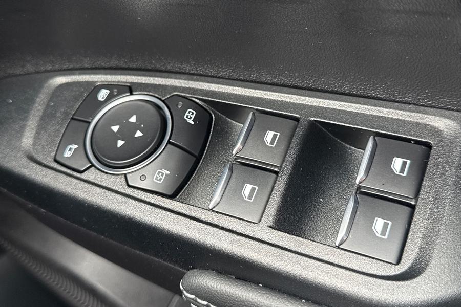 Ford RANGER Photo autoimg-0039cb51fa190280a235e980a24190faccbecd9b.jpg