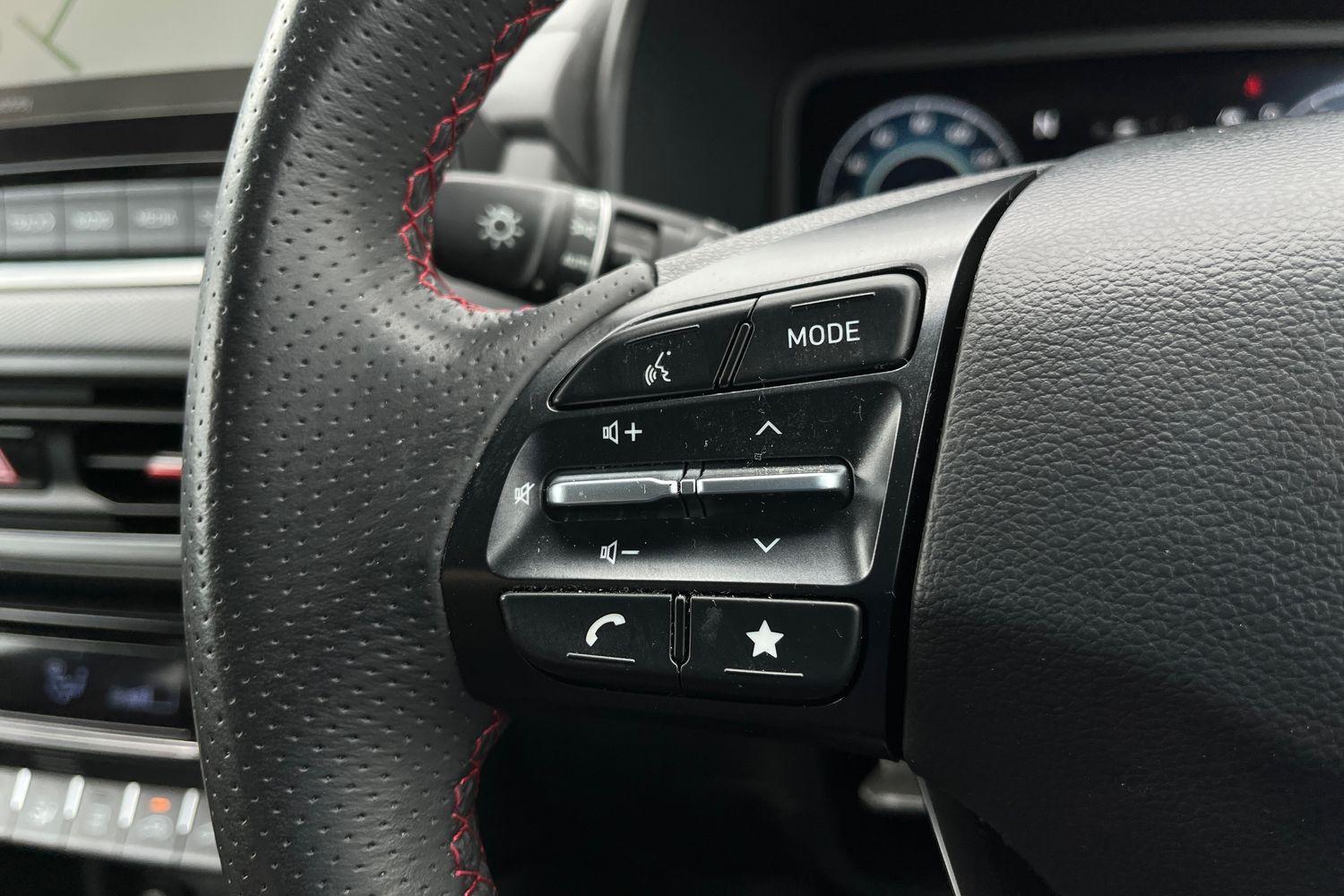 Hyundai KONA Photo 25