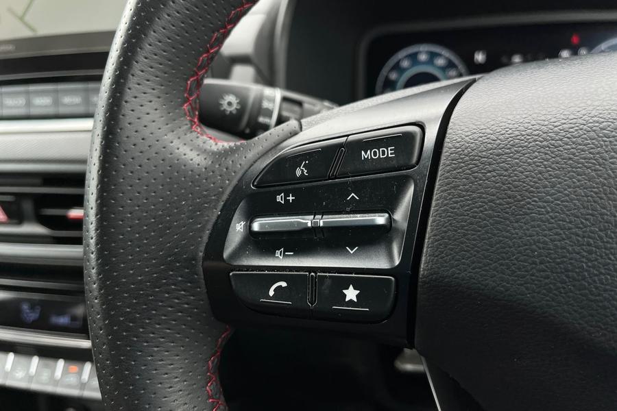 Hyundai KONA Photo autoimg-003b7777994f7547127e772b62b0bf11db2a9dff.jpg