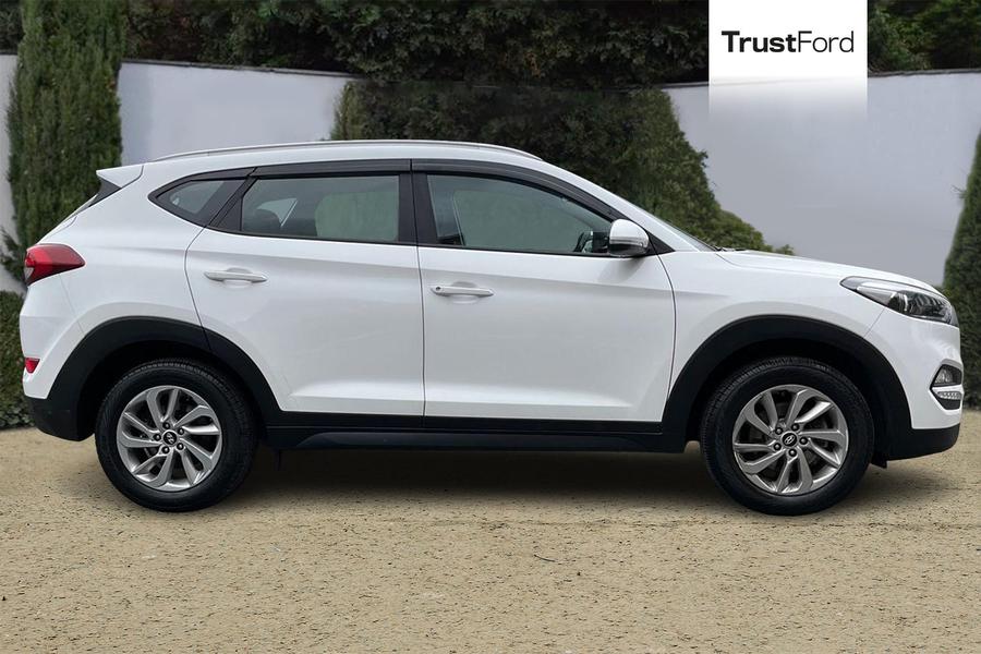 Hyundai TUCSON Photo autoimg-003e13fafed2015344ee601b397e1504d54644c4.jpg