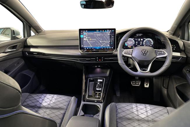 VOLKSWAGEN Golf Photo 10