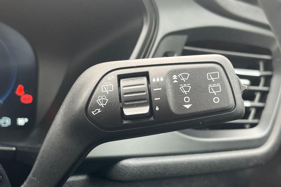 Ford KUGA Photo autoimg-0045ce32d27fc775655b424010d744580e5e70ba.jpg