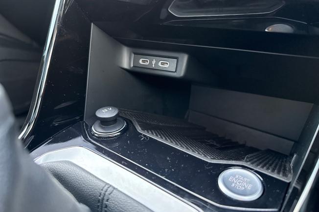 Volkswagen T-Roc Photo 27