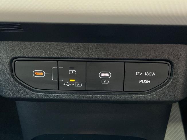 KIA EV4 Photo 48