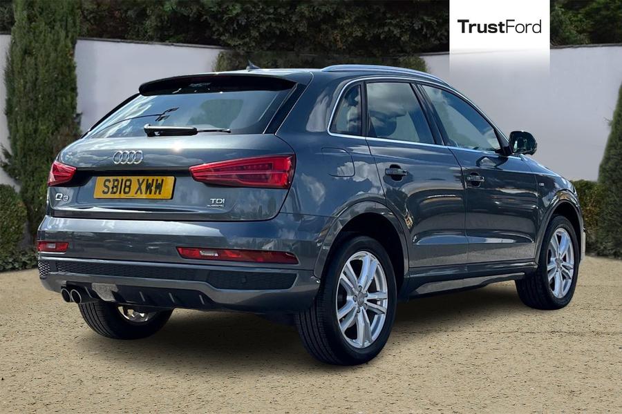 Audi Q3 Photo autoimg-0048341cc40b7a3fe445e399f6d9af68e50e47f3.jpg
