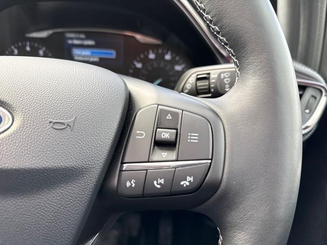 FORD Fiesta Photo 17