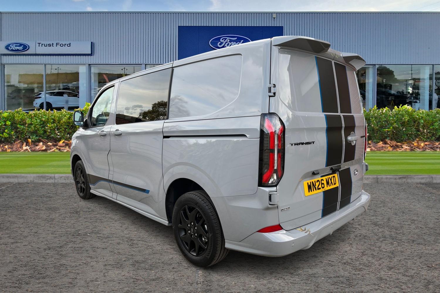 Ford TRANSIT CUSTOM Photo 1