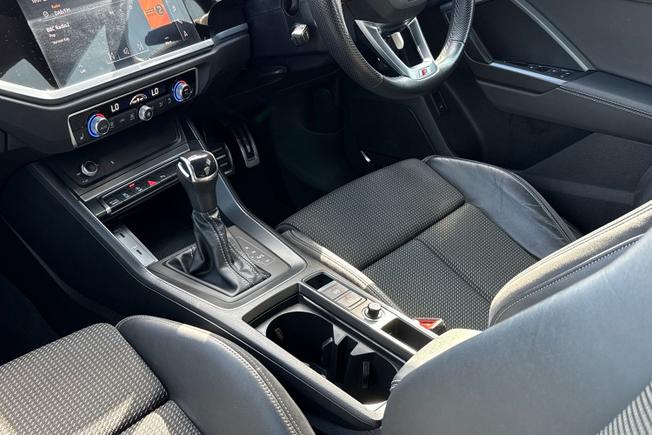 Audi Q3 Photo 25