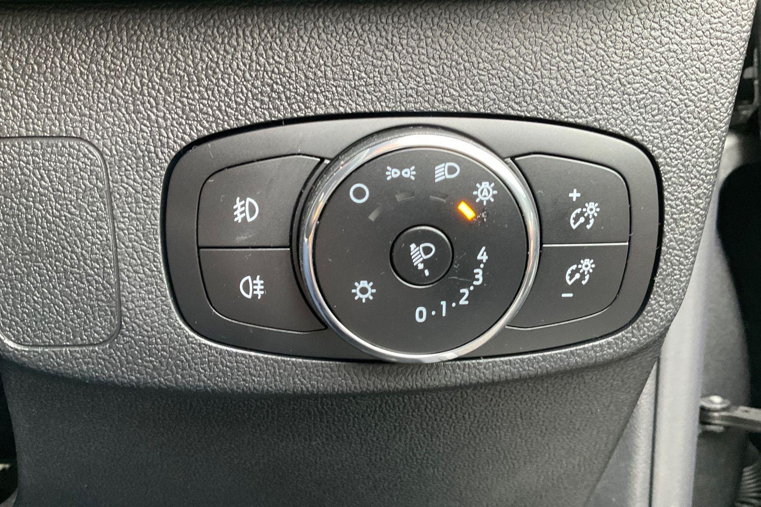 Ford Focus Photo 35