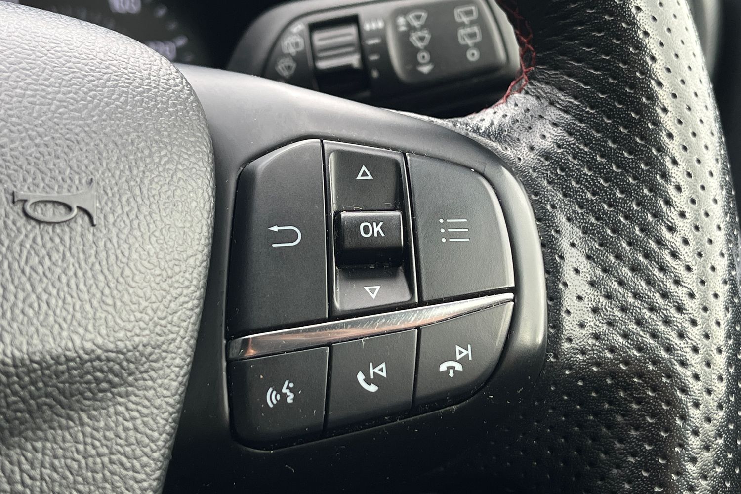 Ford Focus Photo 36