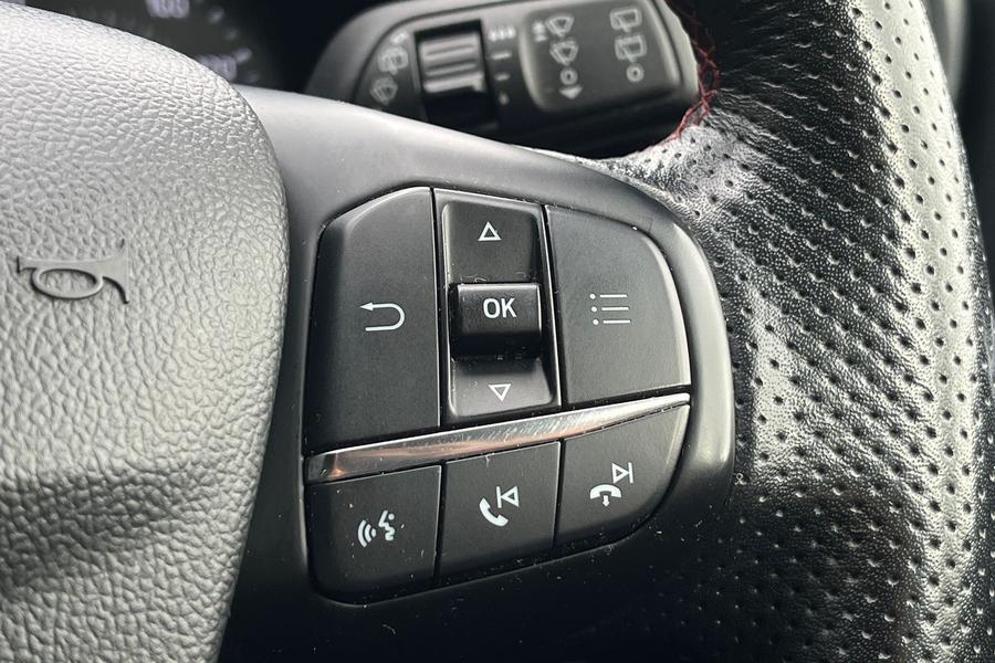 Ford Focus Photo autoimg-004d898fcc220244ebbd838340db365fe54115c9.jpg