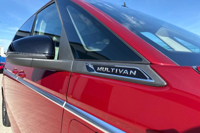 VOLKSWAGEN Multivan Photo 20