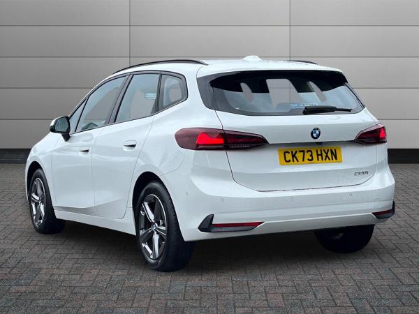 BMW 2 Series Active Tourer Photo autoimg-0050d1d96de381351666609ff2d7e37fe18423d1.jpg