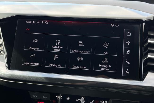 AUDI Q4 e-tron Photo 33