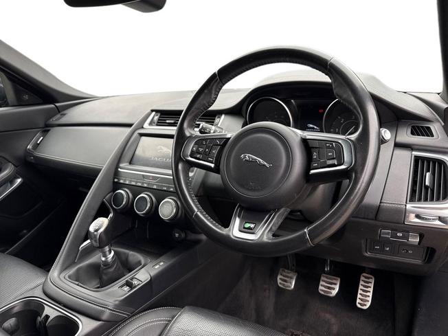 JAGUAR E-Pace Photo 6