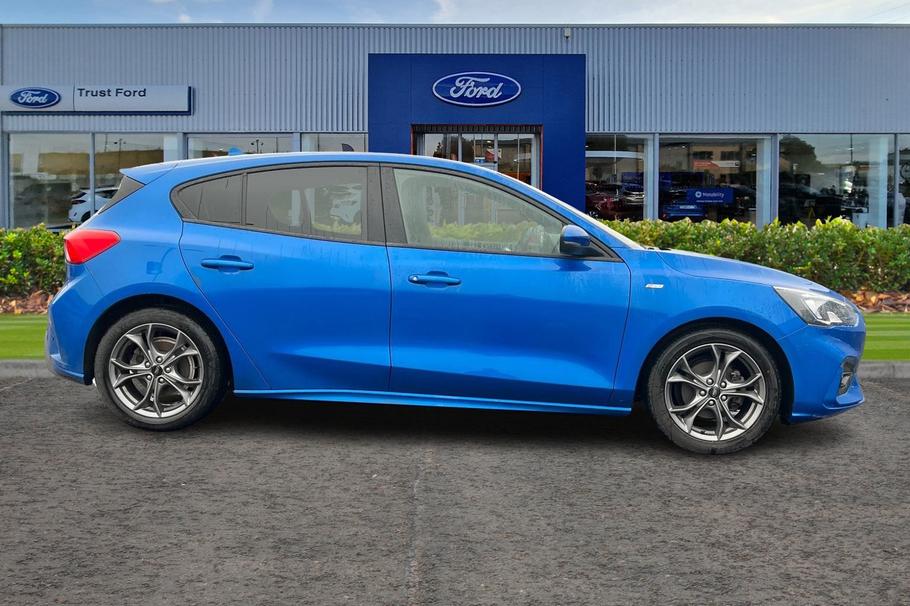 Used Ford FOCUS 3
