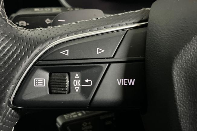 AUDI Q3 Photo 16