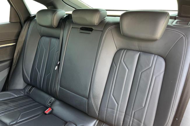 AUDI E-Tron Photo 9