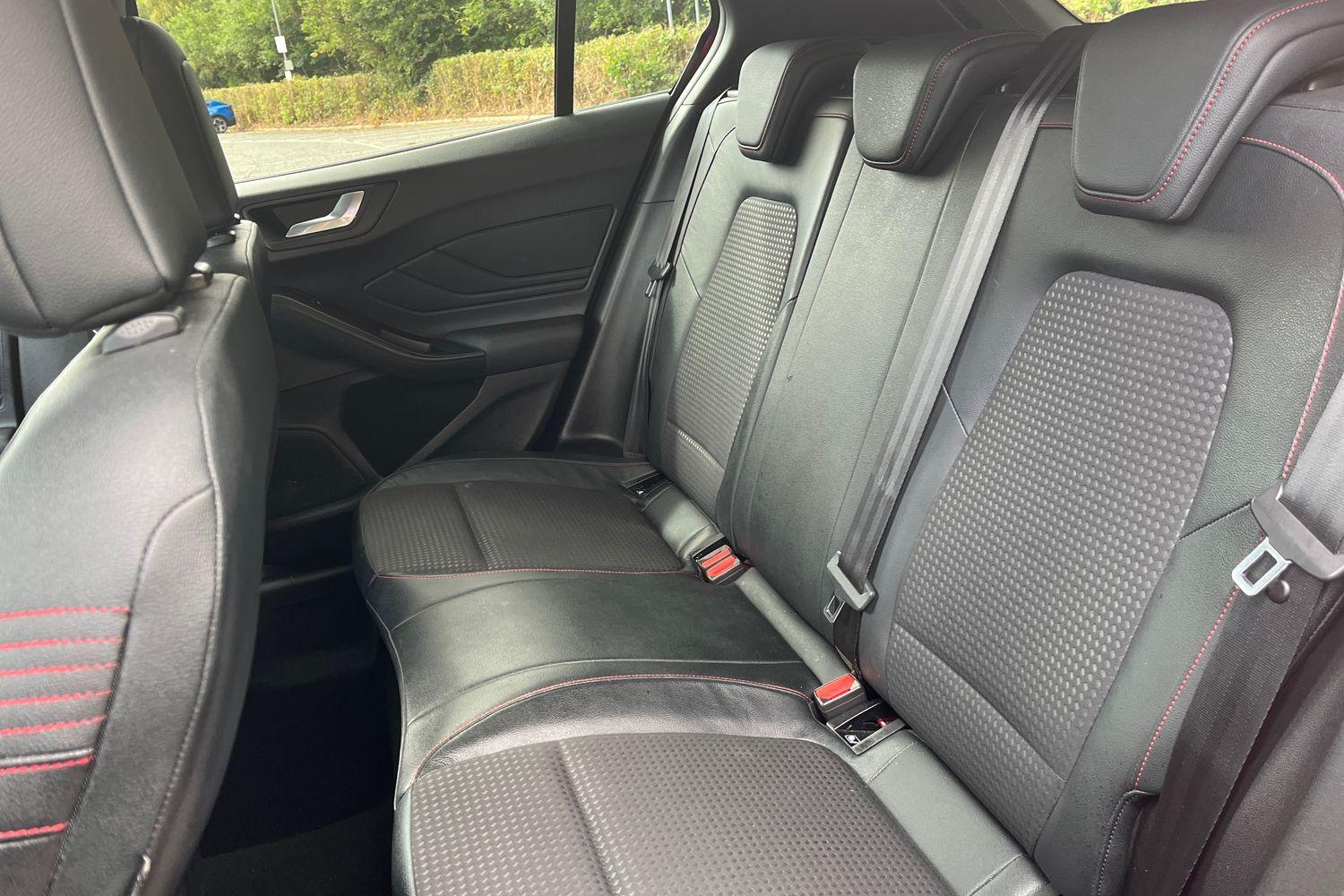 Ford Focus Photo 34