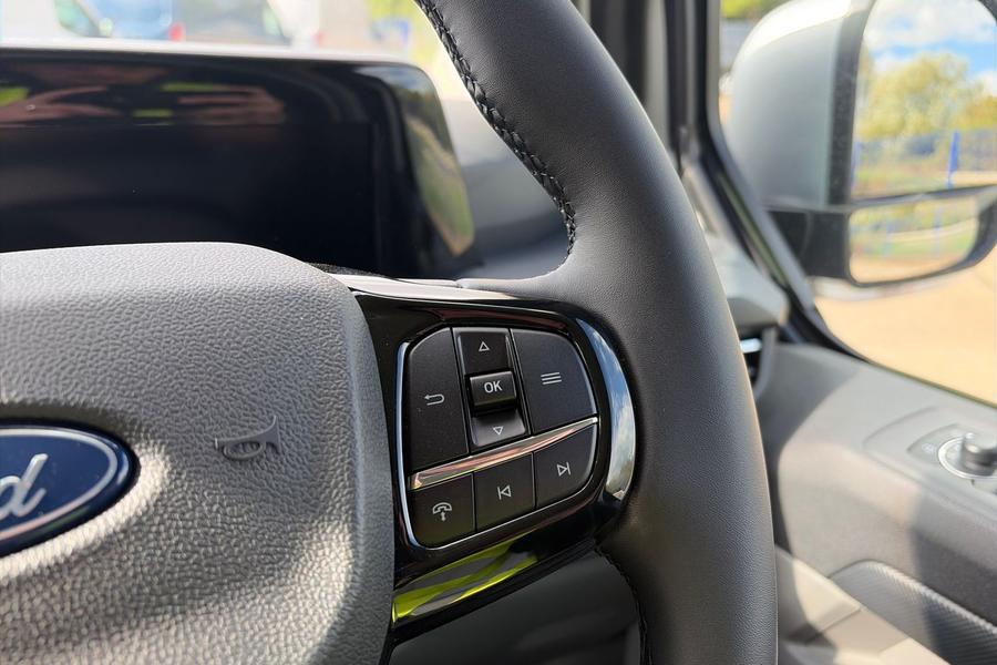 Ford TRANSIT CUSTOM Photo autoimg-0062605075030e62d57778135e07d3c0be4611dd.jpg