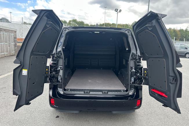 Volkswagen ID. Buzz Cargo Photo 29