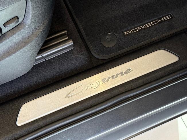 PORSCHE Cayenne Photo 30