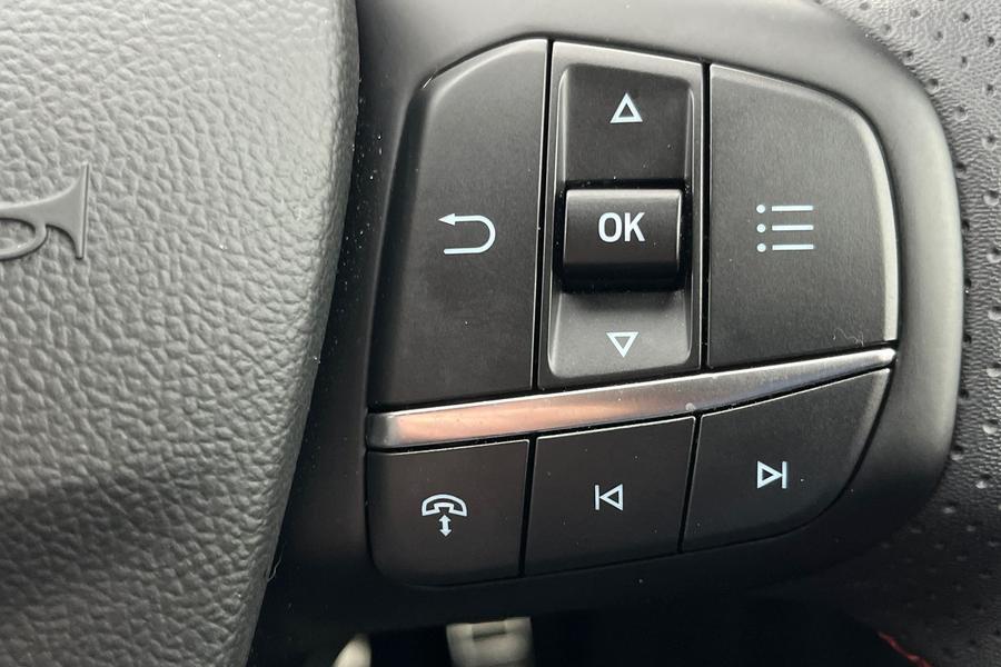 Ford Kuga Photo autoimg-0067bcc5a0d3a21895273739c56a615c5bff30ac.jpg