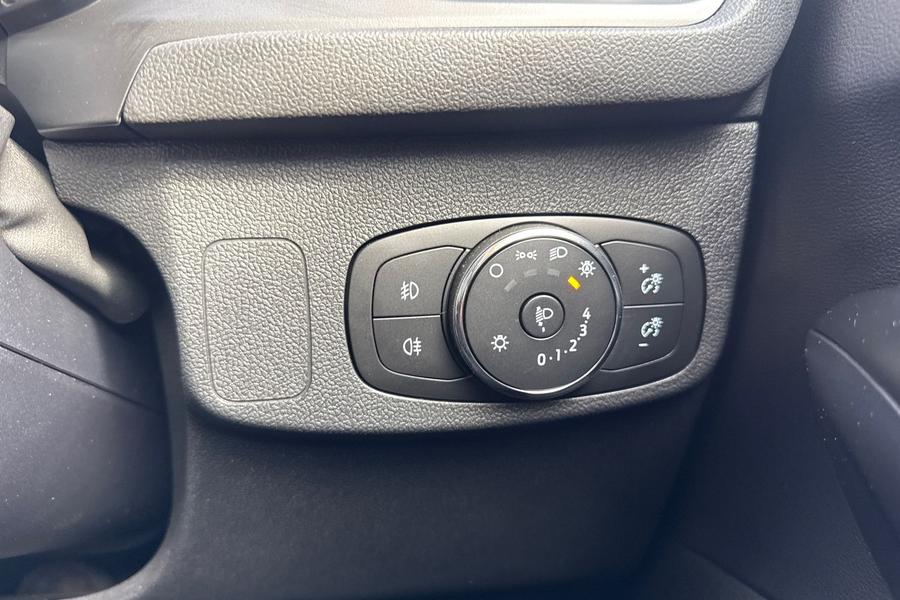 Ford FOCUS Photo autoimg-0067fe2d2f0e88d3d75c7a503e7c9a32e4224178.jpg
